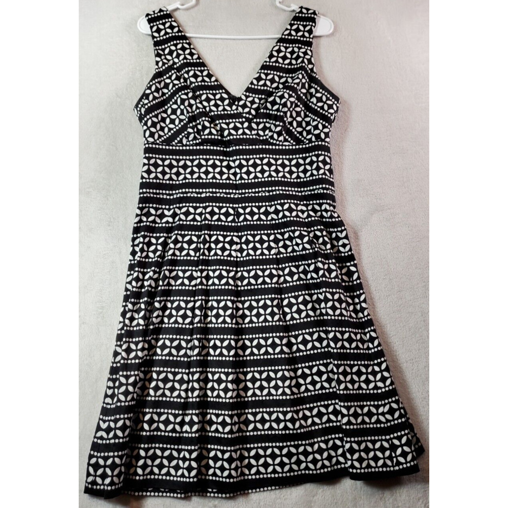 White House Black Market Tank Drees Womens Size 6 Black White Geo Print Back Zip
